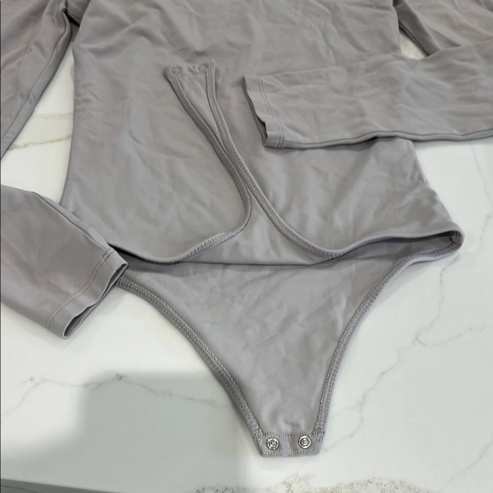 Babaton Soft Gray Square Neck Bodysuit - Picture 5 of 5